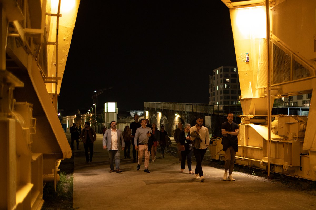 nantesfr's tweet image. 🌙Des représentants des villes de @Paris, @metropolerennes, La Rochelle, @VilledeGrenoble, @Bordeaux, @lillefrance, @VilleStNazaire, de  syndicats d'établissements et d'associations en lien avec la vie nocturne sont présents pour échanger sur différentes thématiques de la nuit.