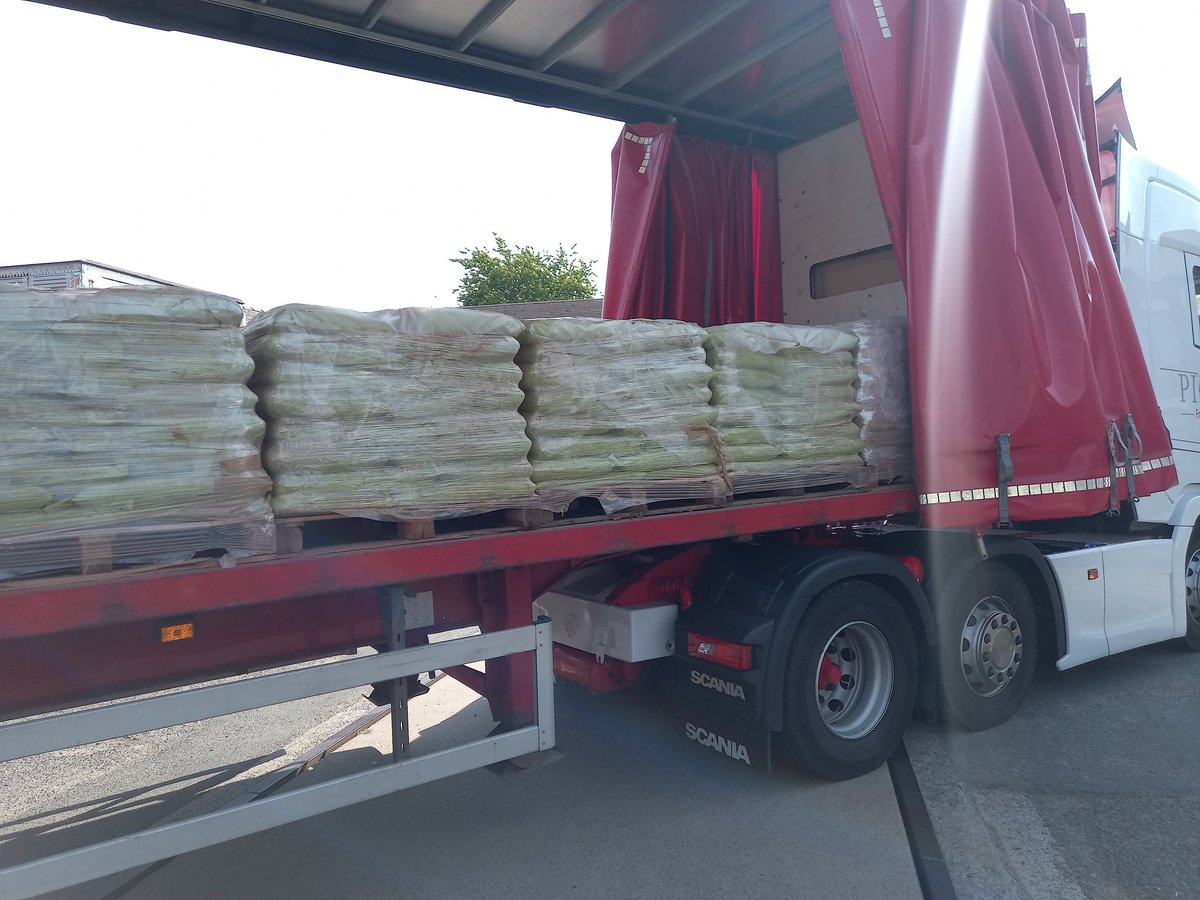 It might be June but we are already taking stock for our end of season orders! Today we receieved the <a href="/BoughtonLoam/">Boughton Loam</a> Kettering via the ever dependable <a href="/lukeyp777/">Pickup Freight</a> .

Any clubs out there on the 'yellow bags'? 

<a href="/gmcl_officialsc/">GMCL Official Scores</a> <a href="/cheshirecricket/">CheshireCricketNews</a> @staffsclubcricket <a href="/nsscpcl/">North Staffs South Cheshire Premier Cricket League</a>