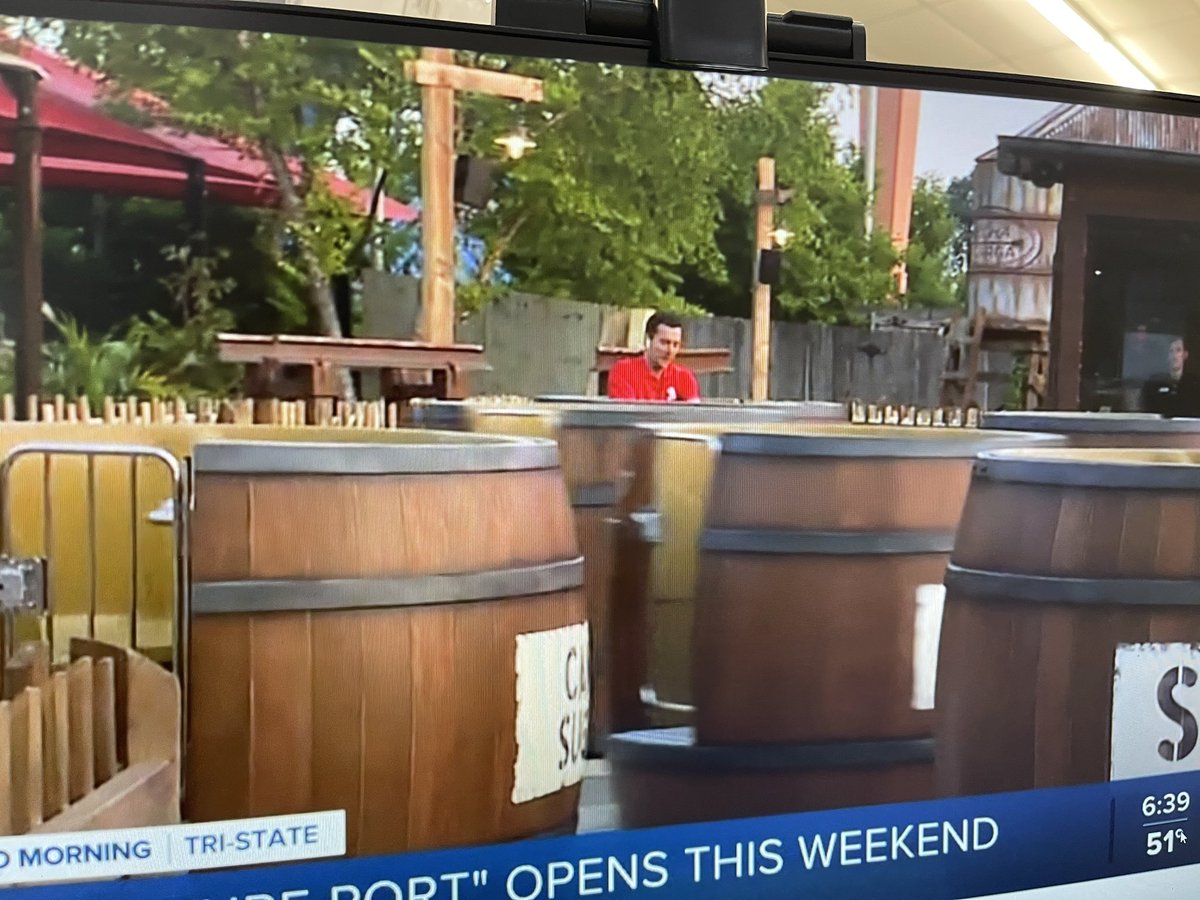 BuckeyeCoaster's tweet photo. @WCPO @WeathermanCam_ riding Cargo Loco at @KingsIslandPR this morning! #WCPOOnYourSide #KingsIsland #Newin2023 #CargoLoco #AdventurePort https://t.co/9VYwXfP0ZE