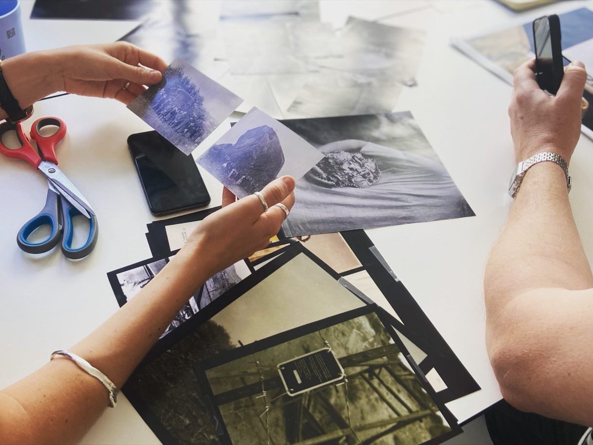 thenandthere_'s tweet photo. From prototype to pitch, from object to sequence. Day 2 of the Archival Memories Photo Essay workshops and training school. Fantastic work with some talented image-maker-scholars. 

With @tractsnetwork @wwl_magazine @VisAnthReview @ReCNTR @GoldAnth https://t.co/r4lXZ9JvsE