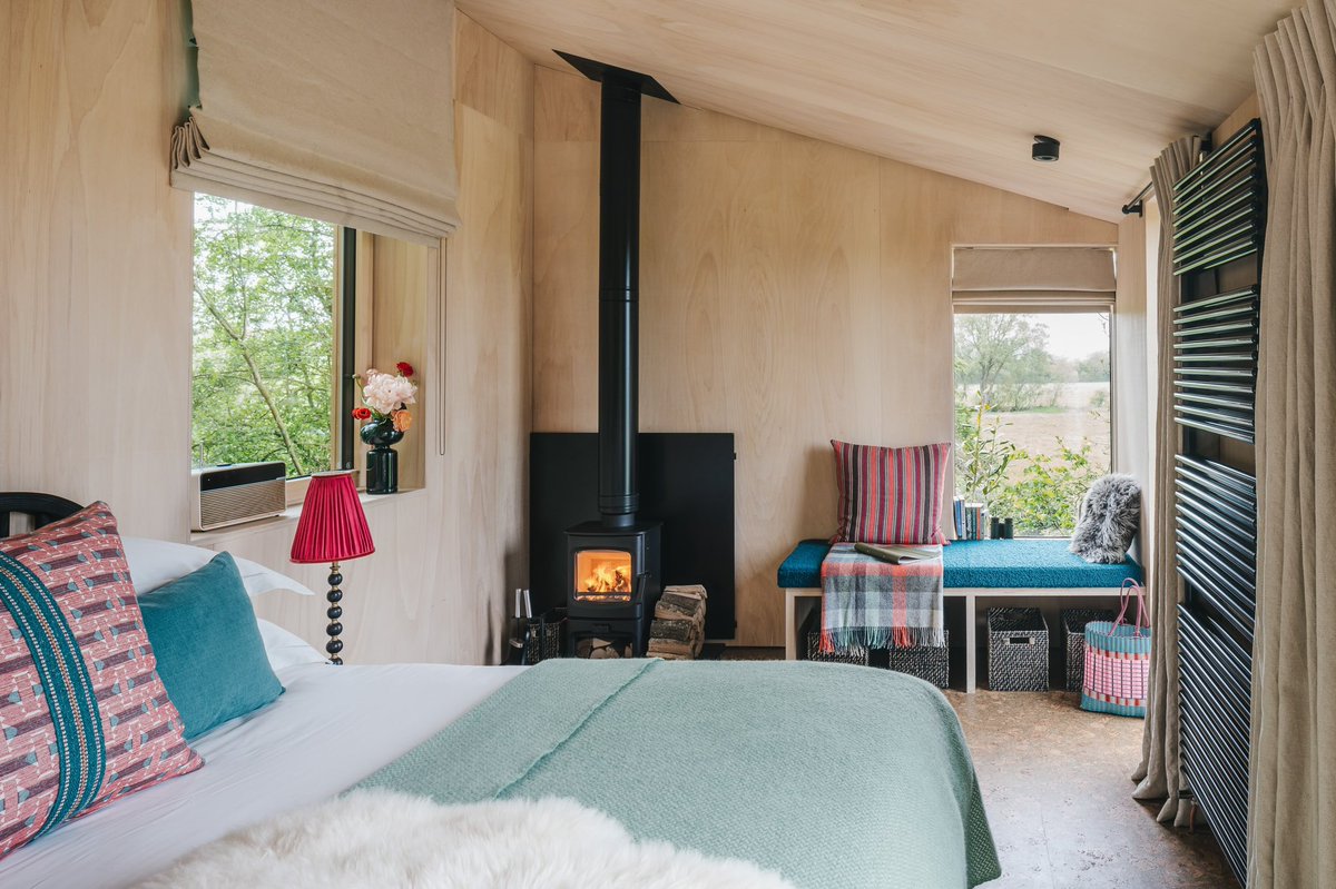 Our treehouses caught your eye? 👀
The treehouses have been on a long process to perfection.
If you've been thinking of booking, here's your sign to do so... So come along with us on this week's journal, experience the magic of staying at Rewild Things.🌿

elmorecourt.com/journal/stayin…