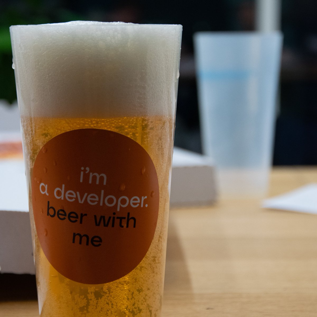 HeurekaDevs's tweet photo. Další #HeurekaDevs #MobileMeetup je úspěšně za námi. 
Navázali jsme nová přátelství a vzájemně se podělili o zkušenosti s #kotlin #multiplatform na #iOS i #Android, #CICD a #userinterview. 
Už nyní s @MateeDevs  vymýšlíme, o co se s vámi podělíme příště! Děkujeme. 🧡💙💛 https://t.co/yX0yoo7jQz