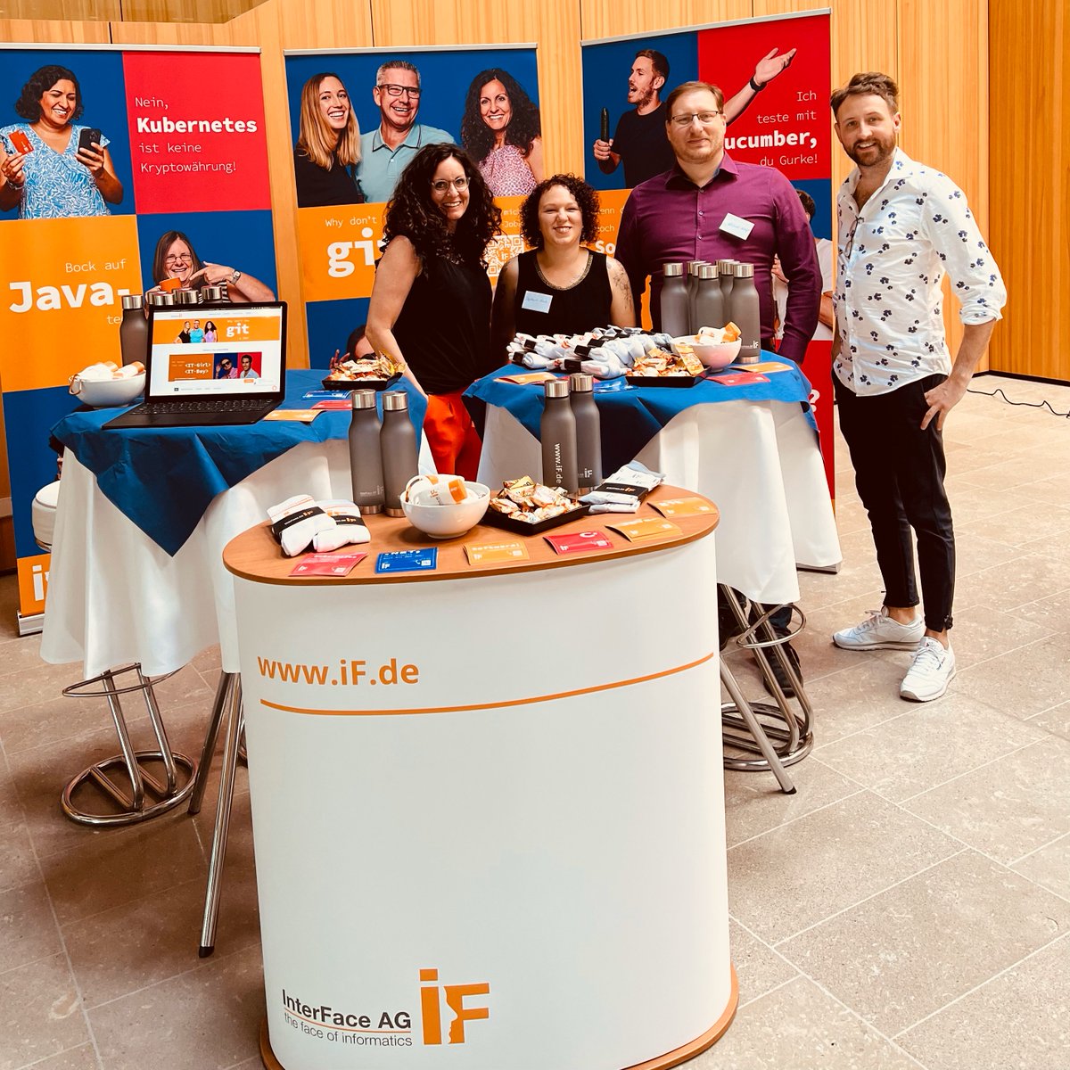 Heise 𝗜𝗧-𝗝𝗼𝗯𝘁𝗮𝗴: 𝗗𝗮𝗻𝗸𝗲 #𝗦𝘁𝘂𝘁𝘁𝗴𝗮𝗿𝘁✌ – 𝗛𝗮𝗹𝗹𝗼 𝗡ü𝗿𝗻𝗯𝗲𝗿𝗴👋

Merci

✅an alle Standbesuchenden für das Interesse + die guten Gespräche
✅an die Mitausstellenden für den wertvollen Austausch
✅Heise-Team für die Orga

Nächster Halt: #Nürnberg

#itjobs