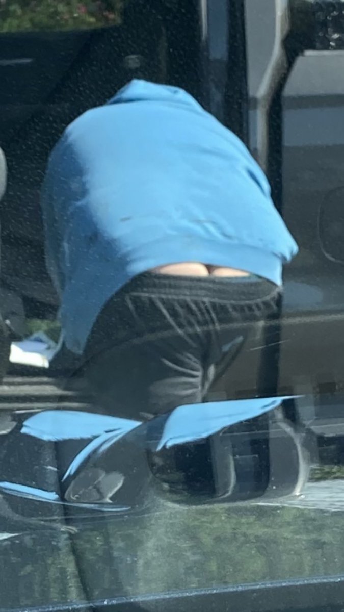 My view as I pulled into my parking spit this am.  #saynotocrack