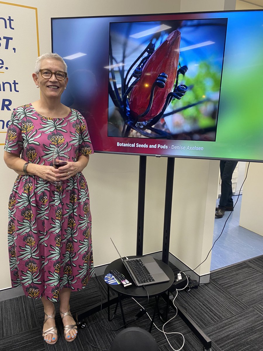 Tonight’s showcase of my digital NFT’s at @smart_precinctnq with the #tezos community 

Art available on <a href="/objktcom/">objkt</a> 
<a href="/TezosCommons/">Tezos Commons</a> 
<a href="/VHorizonArt/">VirtualHorizon Art & Tezos Baker</a> 
<a href="/Pamela1Vh/">PamelaCorals.tez.eth🏴‍☠️</a> 

#blacksmithonblockchain 
#australianmade 
#forge 
#botanical