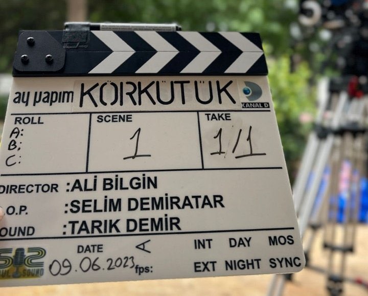TvDunyasii's tweet photo. Ay Yapımın #HafsanurSancaktutan ve #KeremBürsin’li yeni dizisi #GünIşığım'ın yeni adı #Körkütük oldu… https://t.co/qEMUb7Ot5L