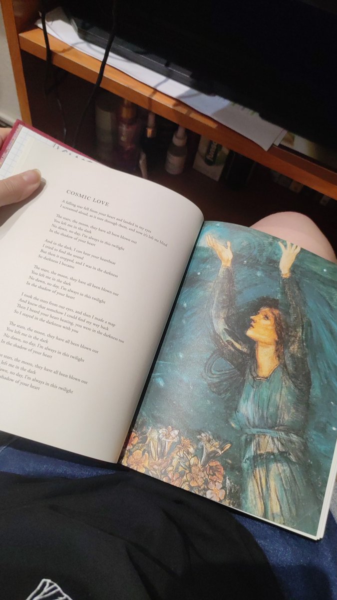 Karla_Zor_El's tweet photo. Me acaba de llegar esta preciosidad @florencemachine #UselessMagic https://t.co/LFYSLkBlFz