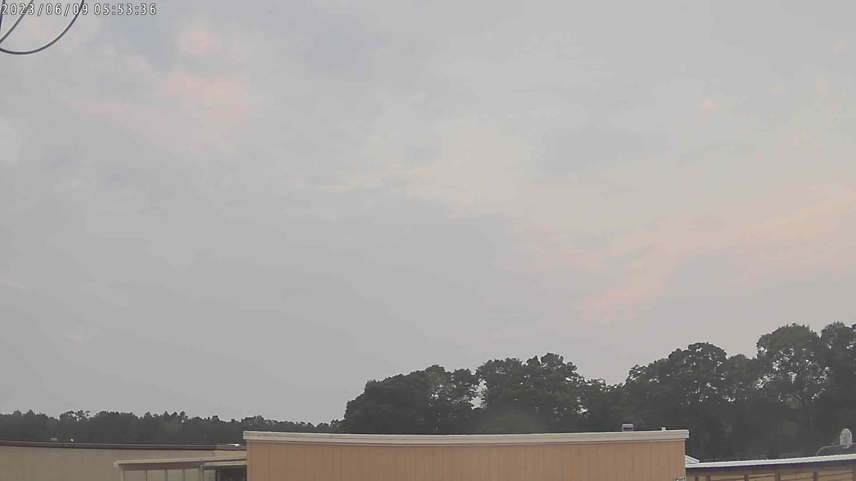 PaxtonWxSTEM's tweet photo. Paxton School at sunrise and it's 71.7 F. https://t.co/xcPFVgDyeB