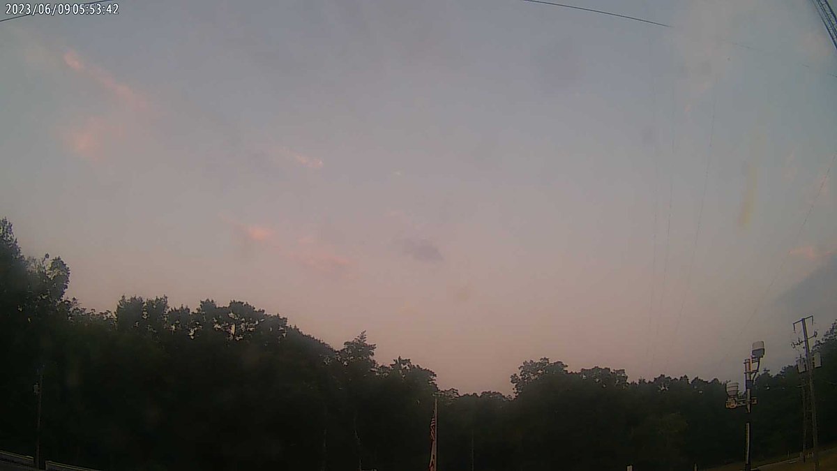 WaltonEMWeather's tweet photo. Walton County Emergency Management at sunrise and it's 72.1 F. https://t.co/xpC0oTZyvK