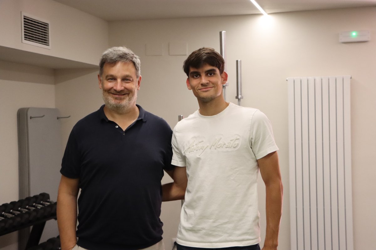 boffa_dr's tweet photo. En nuestro centro recibimos a @geraardmartin jugador destacado del @ue_cornella 🙌
Nuestro equipo médico y de entrenadores evaluaron su condición física y rendimiento deportivo para asegurarse de que se encuentre en las mejores condiciones para afrontar los desafíos futuros. ⚽️ https://t.co/4CIeCQF8gr