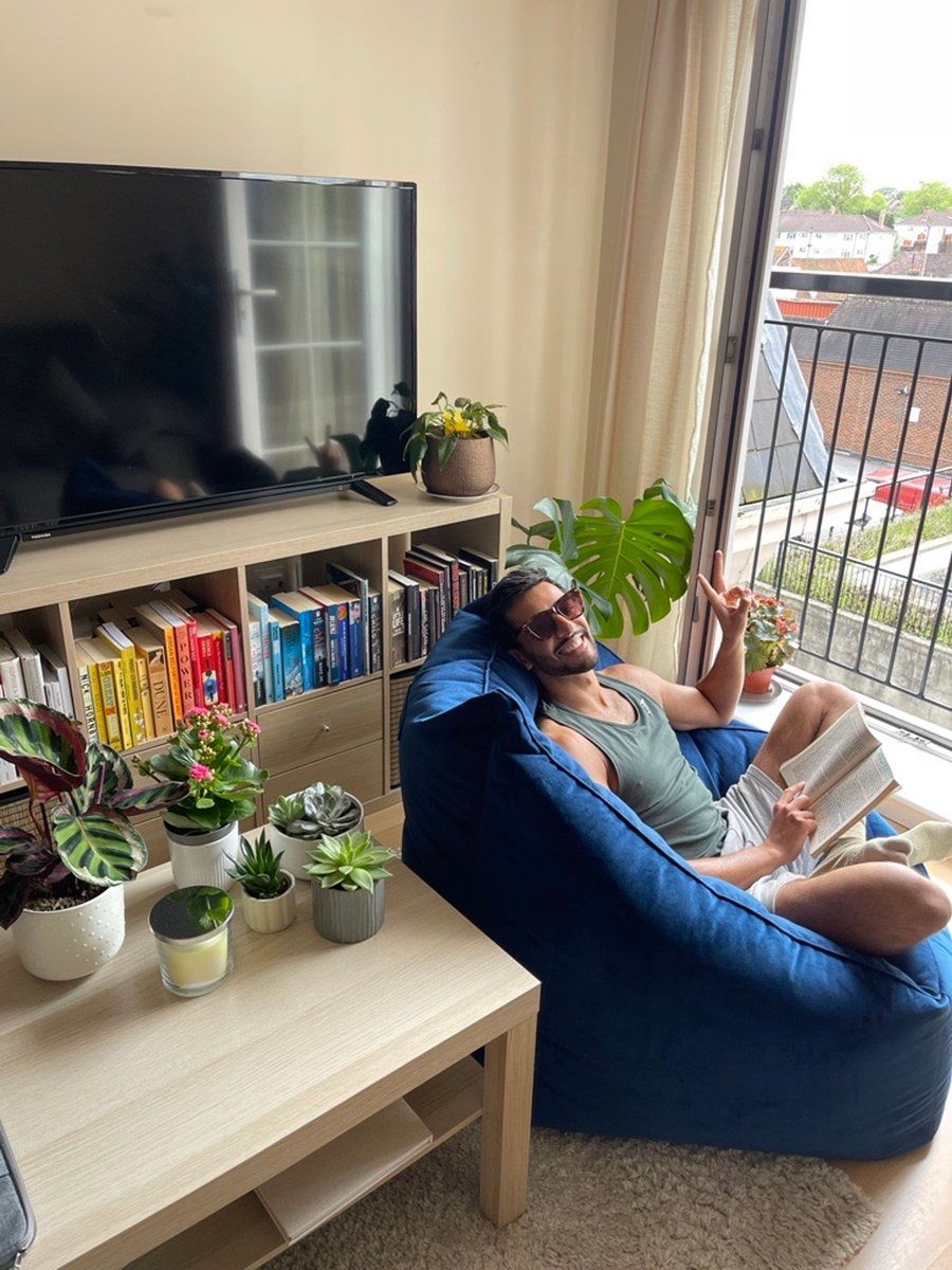 meet Nayl Alam, our Head of Partnerships. 

rocking a 4-day workweek at @Tevent, he chills on Fridays 📚

ever tried a #FourDayWorkweek? share your experiences!