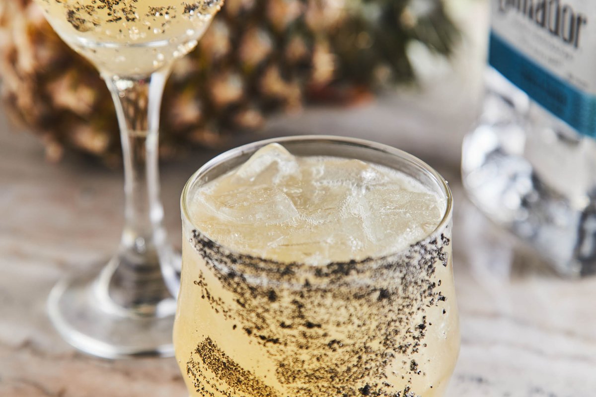 TJsBeer's tweet image. Was that a 5.2 level earthquake or did someone just  drop one of our massive burgers?