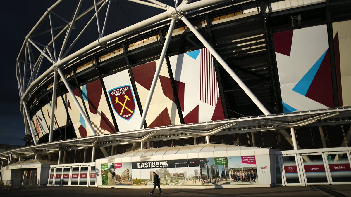 West Ham's wins in the #UECL this season: 12

West Ham's wins in the #PL this season: 11 

#WHUFC #UECLfinal