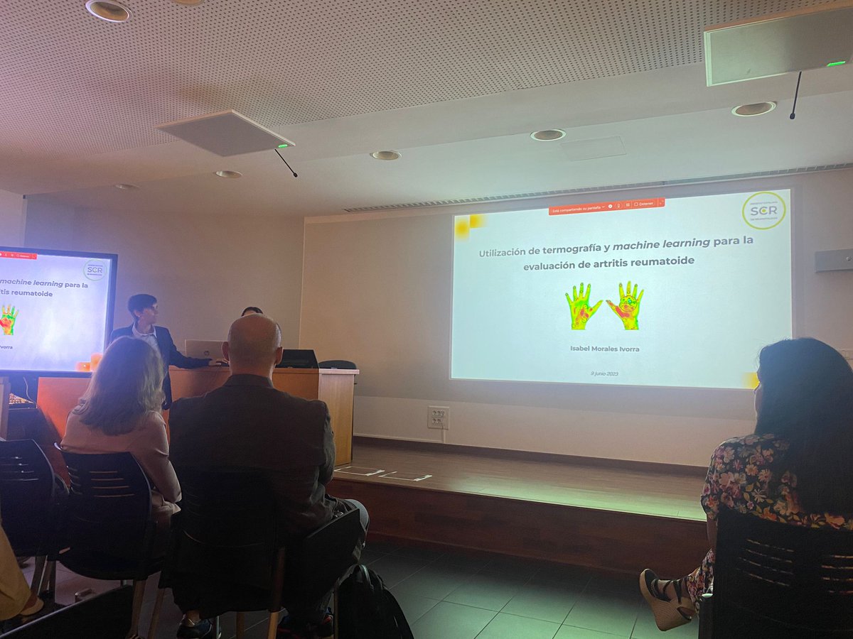 isa_imi's tweet photo. ¡ Muy contenta de haber podido explicar los resultados de nuestros estudios de termografia hoy en la @SCReuma ! Muchas gracias por vuestro apoyo ! #termografia #artritisReumatoide https://t.co/cY8se8FR7P