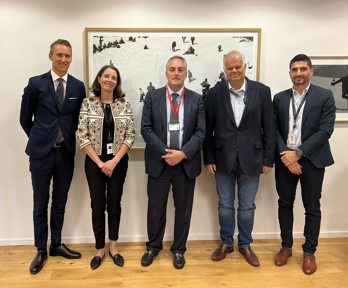 FedericoPerazza's tweet photo. En el marco de un nuevo viaje a Oslo realizamos una visita a sede principal del Grupo Aker, que representa la mayor inversión noruega en Uruguay.  Fuimos recibidos por Tone Lorentzen (Vicepresidenta de Americas Biomarine), Matts Johansen (CEO Aker Biomarine), Sergio Perinhas (1) https://t.co/YfmVZrvTz3