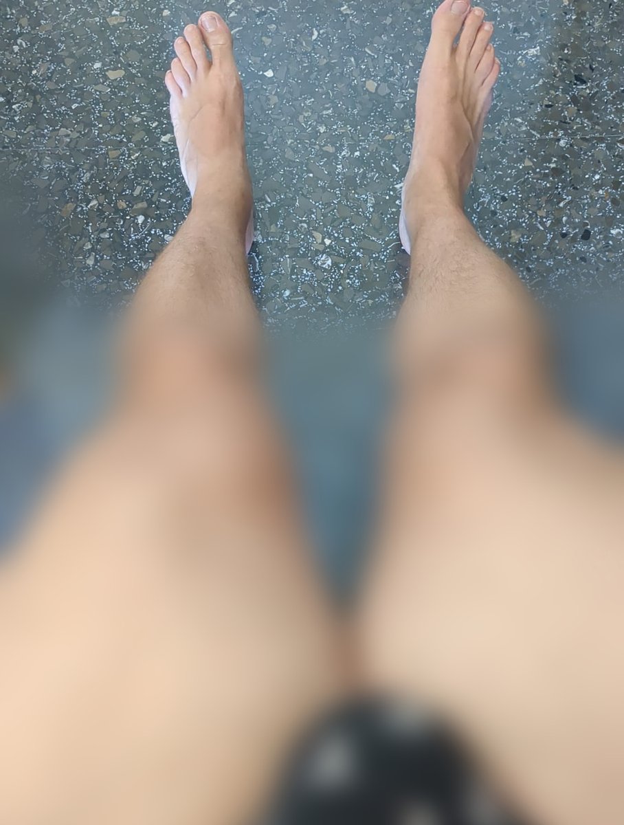 mrFeet_WW's tweet photo. Would you rub my legs and feet??

This and more in my OF page

https://t.co/ZKJbi6wek8

#toeslagenaffaire  #feetpic #feet #prettyfeet #barefeet #feetporn #happyfeet #beautifulfeet #feetworship #feetlovers #feetstagram #feetlove #feetheat #feetpics https://t.co/hZjMxSygAt