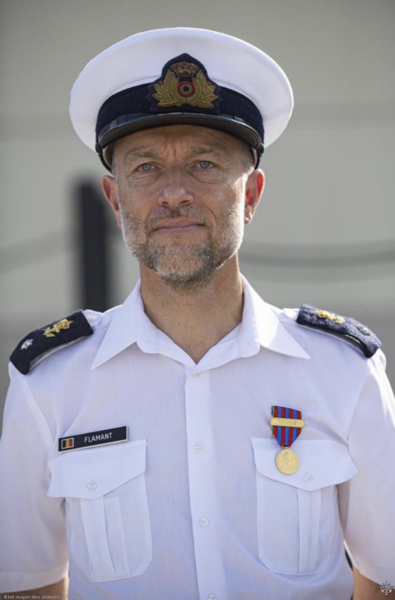 EMASOH_AGENOR's tweet photo. Today, Rear Admiral Mauro Panebianco 🇮🇹 took over command of Task Force AGENOR from Rear Admiral Renaud Flamant 🇧🇪

Read the full press release on our website 👉 https://t.co/DTlCeLs2iF https://t.co/Rm93FkoGzx