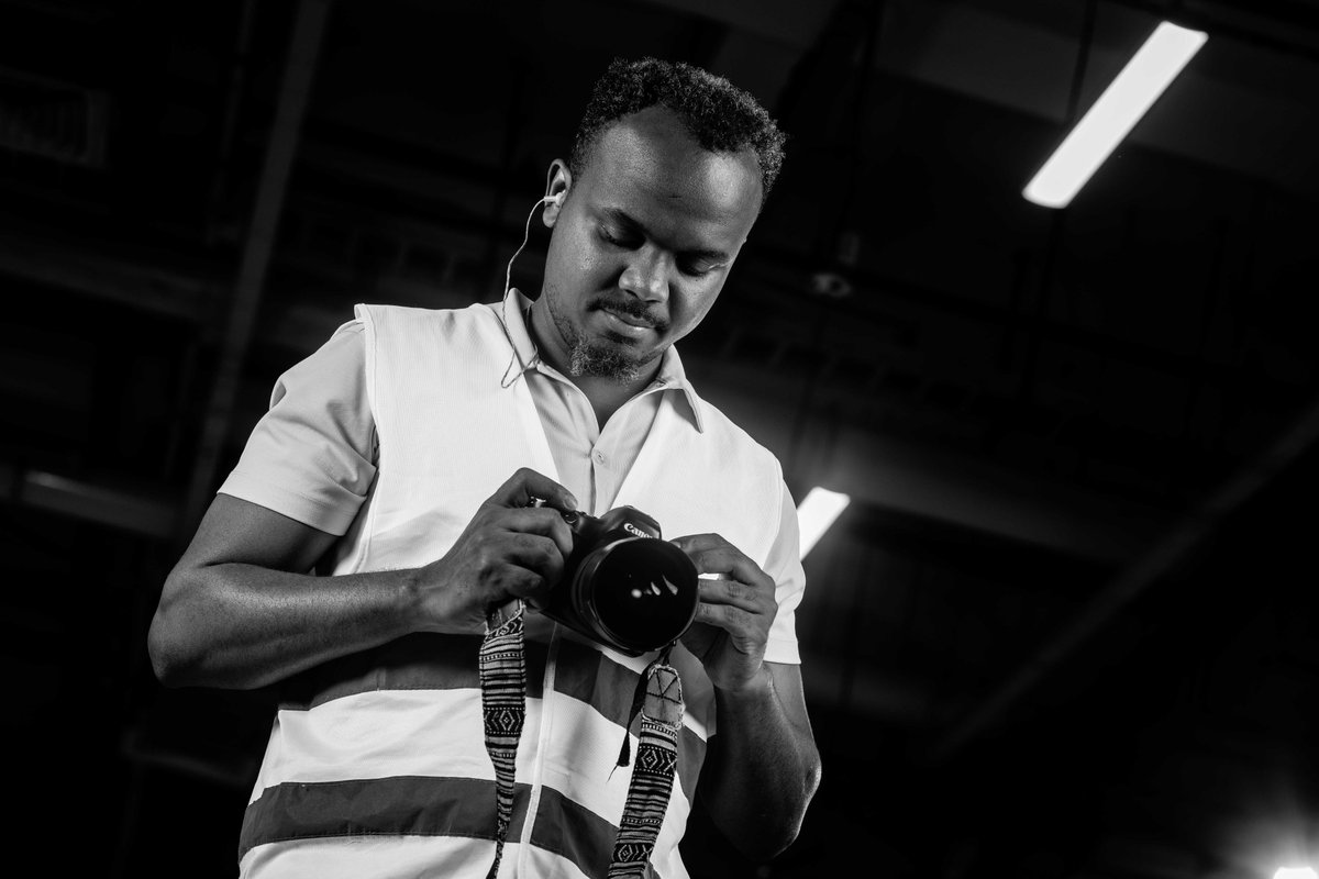 DiMajor_Ke's tweet photo. Hii side yetu tuko works kama kawa. Leo nakaa hivi kwa plantation, na plantation ina kaa poa pia. Anyway tell your people at work about me, I do a good job as a content creator and I ove what I do. Talk to us.
Lovely weekend folks.
#dimajor #corporatejets #projects https://t.co/FmusT4aW8e