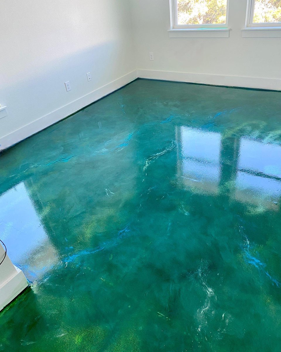 kelsotheartist's tweet photo. This freakin floor 😌

I try to not be offended when someone questions that I did this, and alone, bc I, too, would wonder how a 5'2" 109lb girl did it by herself lmaooo https://t.co/gNmu08gmUo