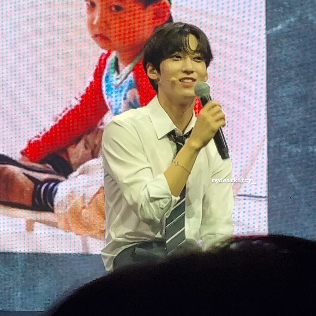 mydearkitty_'s tweet photo. 230609 나캠든 팬미팅 <3 https://t.co/iaMhVotOiA