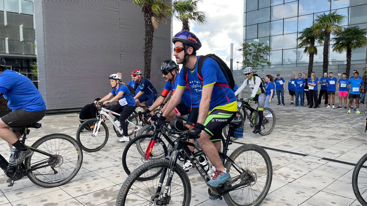 fundacionTef's tweet photo. ¡Superamos desafíos!
En actividades de deporte inclusivo, personas con discapacidad rompen barreras y comparten esfuerzo.
Una lección de superación y solidaridad que construye un mundo más inclusivo.
💪🏼#ConectandoSolidaridad https://t.co/aTPeSSOv1u