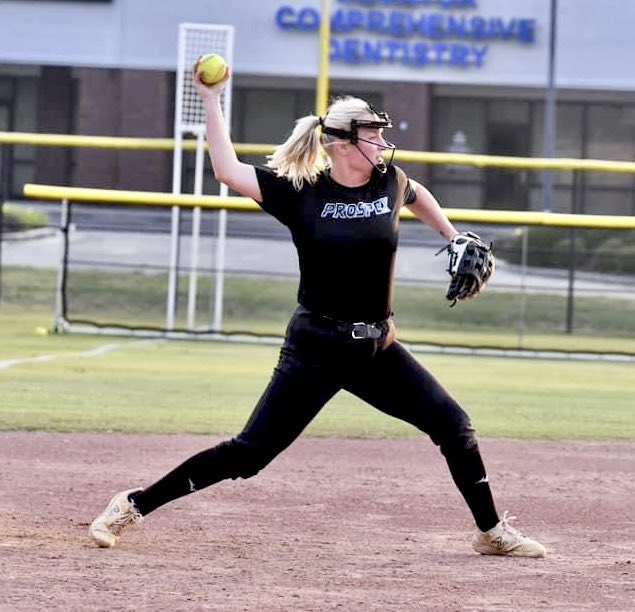 SaraPayton34's tweet photo. Ready to kick off the season! Excited to be playing in the Elite 50 National Showcase this weekend! #goodandgettingbetter #34 #SPisme @coachangelbrown @WallaceStSB @NWSCC_SB @Mmitigerssoftba @snead_softball @HCHawksSoftball @UAH_SB https://t.co/xAUtMyhe3f