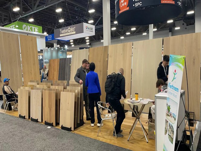 james_flooring's tweet photo. Lechen (Vientam ) Flooring is one of the leading engineered hardwood flooring manufacturers in Hanoi,Vietnam  
 
Vietnam Lechen Floor Co.,Ltd
https://t.co/OUD4a7xI5A
Sales@vietnamwoodflooring.com

#engineeredhardwoodflooring #instick ##hardwoodflooring #arizonahardwoodfloors https://t.co/LZD5inpiUZ