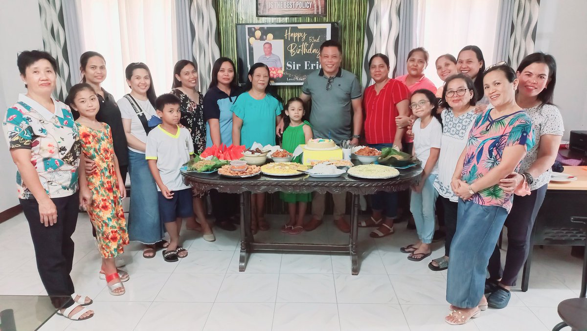 c_singsing's tweet photo. The growing family of BES.

Happy Birthday, Sir Eric! https://t.co/mQQl0SDrNR