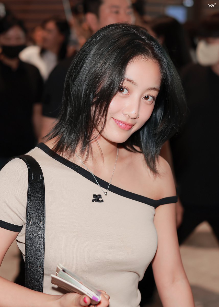 효랑🐈‍⬛️ tweet media