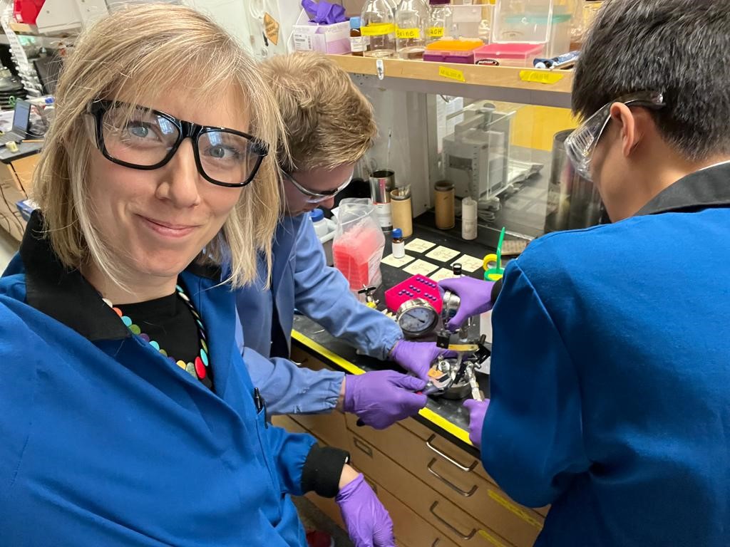 University of Galway researchers develop new approach in study of cancer vaccine design🔬

Read all above it here: bit.ly/45RfFYx

Pictured: Dr Adele Gabba