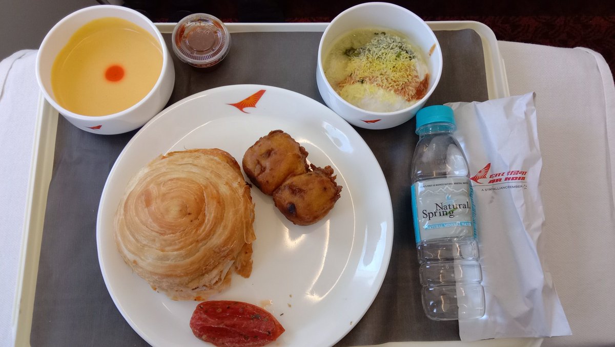 rov_bsingh's tweet image. Only #AirIndia can serve yummy snacks at 35000 ft.