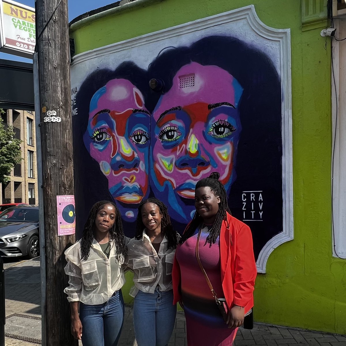 LDN_Culture's tweet image. A joy to see Lewisham’s #BlackIcons celebrated in the streets of Brockley!

🦜Rosamund Adoo Kissi Debrah @EllaRoberta by @JellyArtist

👯‍♀️ @AlleyneDance sisters by @Crazivity

This @BrockleyMax driven project was funded by the Mayor’s Commission for Diversity in the Public Realm.