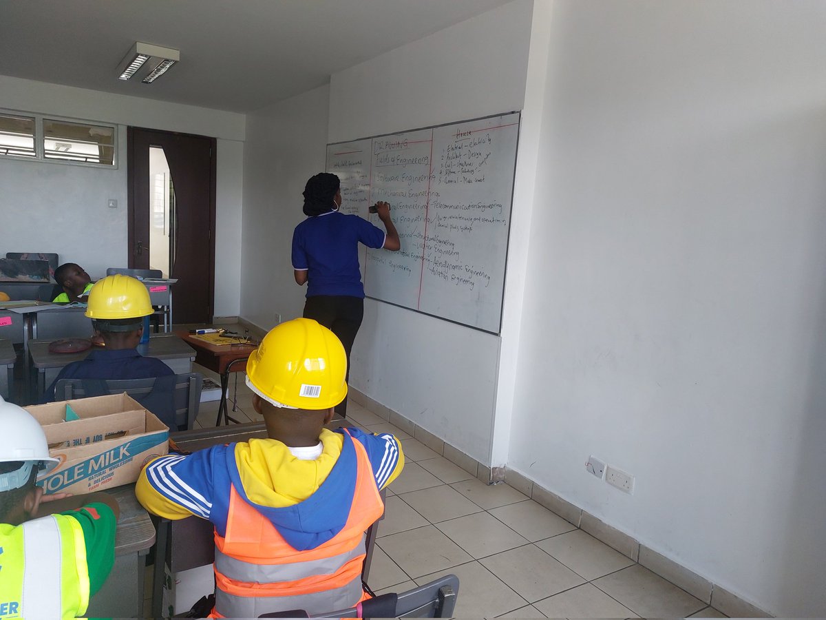 VincentMwando's tweet photo. Being part of the next generation #BigMeKenya @_WanjiruGichuki @OganaBrian At Jabali International School @ActionAid_Kenya 
#fauzietoursandtravel #fauzietours #funandbeyond https://t.co/snzGFZOVtK