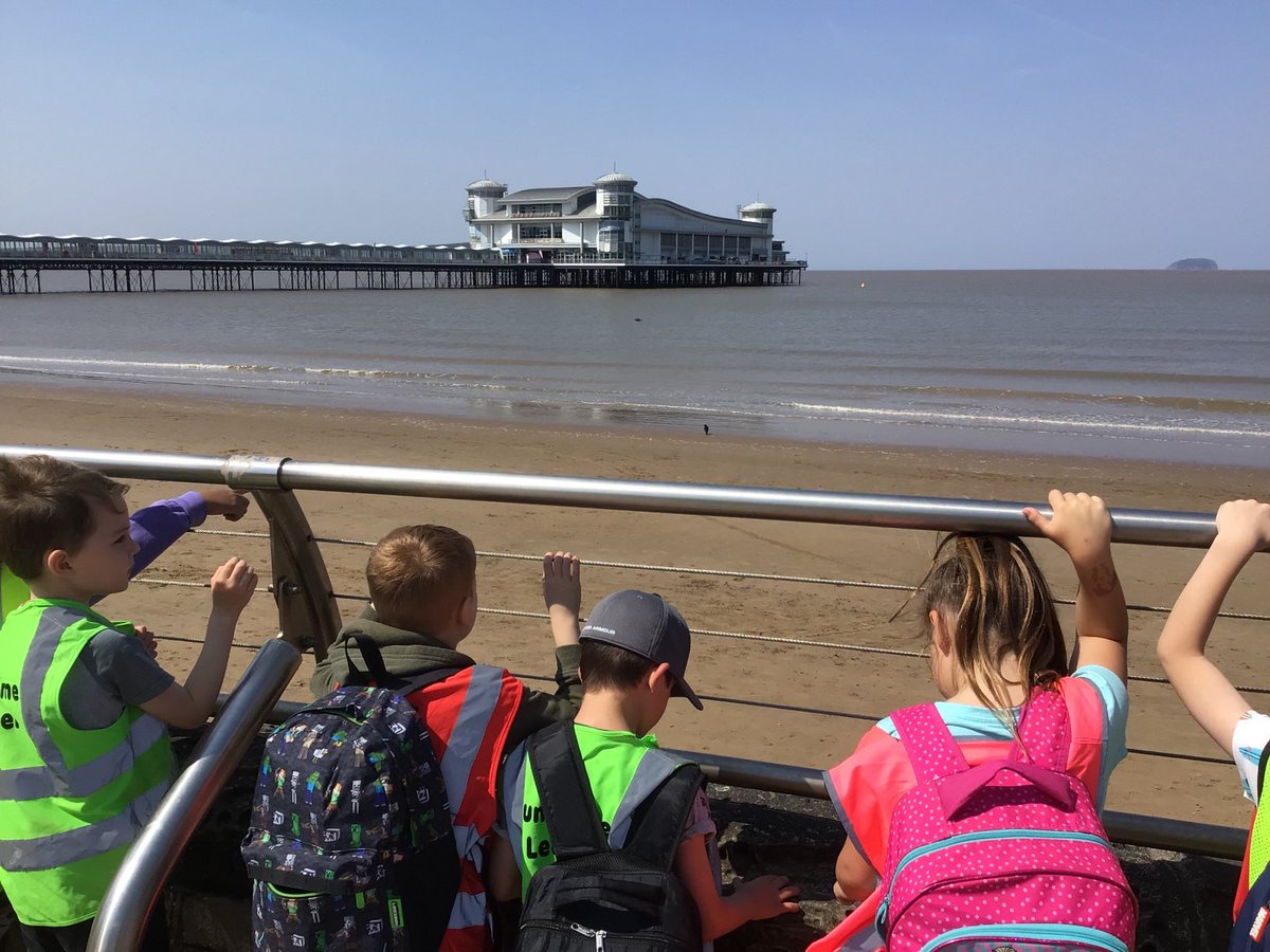 Hillview Primary School & Early Years tweet media