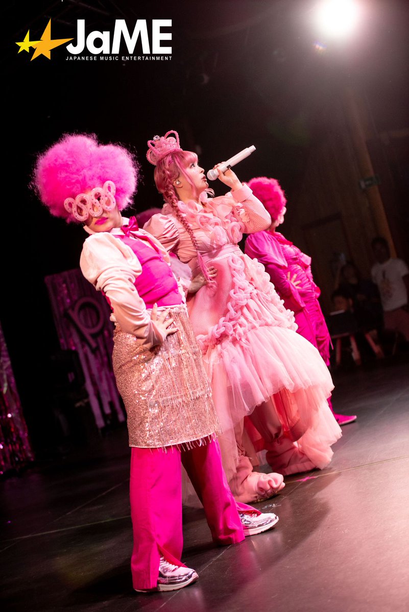 JaMEworldFR's tweet photo. En attendant le live report, quelques photos du concert parisien de @pamyurin au @CabaretSauvage !

Cc @alias_prod

📸 @lupiotte 

#kyarypamyupamyu #kyary #Jmusic #Jpop #Japon #live #concert #photography #livephotography https://t.co/Ht7Wrb2CJA