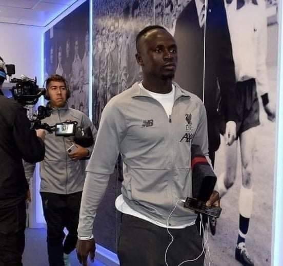 Sadio Mane, a Senegalese soccer star, earns approximately $10.2 million annually. He gave the world a rude awakening after some fans were flabbergasted when they saw him carrying a cracked iPhone 11. His response was awesome: 'Why would I want ten Ferraris, 20 diamond watches,
