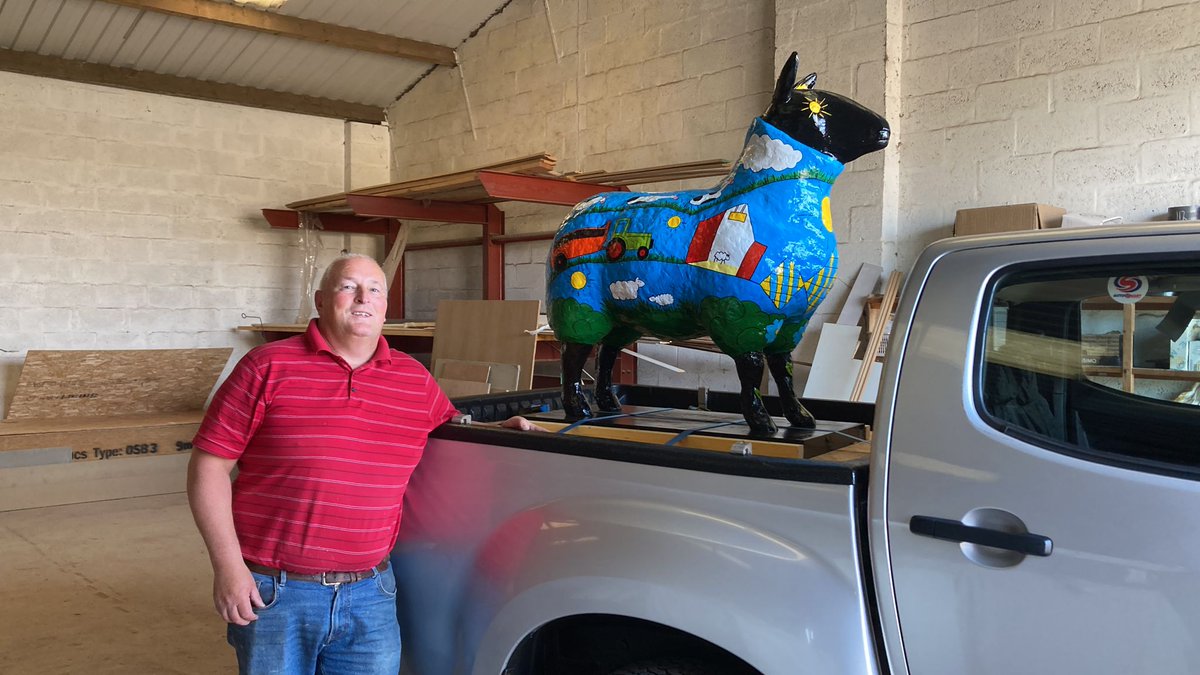 TheRHET's tweet photo. Skye is mounted to his plinth (thanks to Campbell Wright Joiners) and ready to go on the Chairman's Cycle Challenge across each of the RHET Countryside Initiatives!

To find out more about his journey check out: https://t.co/zUDiSzCavC 

#flocktotheshow #RHETCCC https://t.co/3XlpeYtEWr