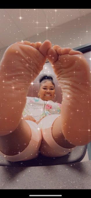 I miss y&rsquo;all. #feet_lover #feetpicsforsales #feetcontent #feetfethish #feetfinder #onlyfan #toes #mzsugar88<a href="/tag/feet_lover"class="tags">#feet_lover</a><a href="/tag/feetpicsforsales"class="tags">#feetpicsforsales</a><a href="/tag/feetcontent"class="tags">#feetcontent</a><a href="/tag/toes"class="tags"><span>#toes</span></a><a href="/tag/sugarbaby"class="tags"><span>#sugarbaby</span></a><a href="/tag/footworship"class="tags"><span>#footworship</span></a><a href="/tag/soles"class="tags"><span>#soles</span></a><a href="/tag/onlyfan"class="tags"><span>#onlyfan</span></a>