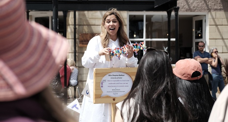 UniofExeterNews's tweet image. #SoapboxScience is coming to Exeter Quayside tomorrow (10 June)! 🎉

From 12pm to 3pm, Piazza Terracina will be transformed into a Speakers’ Corner to showcase some of our amazing women in science. Find out more: bit.ly/3Nh3VY5

@SoapboxExeter @UniofExeter