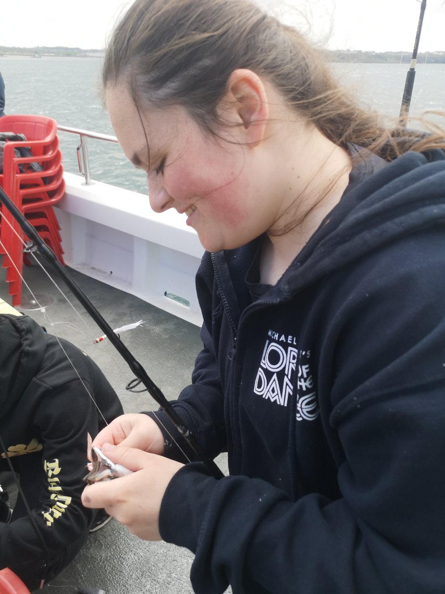 Start360org's tweet image. The Start360 YES service and the amazing young people from Castle Tower School in #ballymena had an fantastic end to their 6 week fishing programme this week, setting sailing from Portrush🛥🌊☀ and catching an impressive haul of mackerel💛🖤