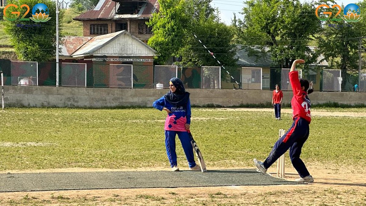 FatimaD75261608's tweet photo. "Exciting day at the North Kashmir Women's Premier League! The 4th quarterfinals are showcasing amazing #talent. #Kashmir #Womencricket #Nkwpl #Sports #Cricket @RadioChinar @ChinarcorpsIA @kasheer_w @khushkinKashmir @BCCIWomen https://t.co/sd8Dg3jdmi