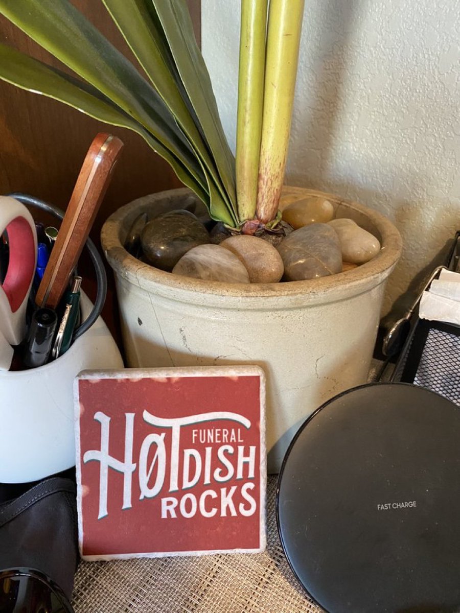 The Arch Report 06/09/2023 - mailchi.mp/robertlarchbol…
#funeralhotdish
MN's oldest mortician, embalming tip of the week from <a href="/coldhandshosts/">Monica Torres LE,LFD, LC,</a>, 2023 CANA stats released, funeral service owner arrested in fatal shooting at funeral
To subscribe: eepurl.com/dyVdU9