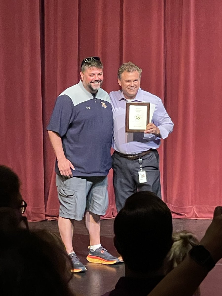 HipkeJulia's tweet photo. @JeffersPondPLS! Our very own Denise Mansfeldt, media support, won the Outstanding Service Award and principal Patrick Glynn won the District Leadership Award at yesterday’s end of the year PLSAS staff celebration. Congratulations and well deserved! 👏👏👏 https://t.co/ekQkFok0yl