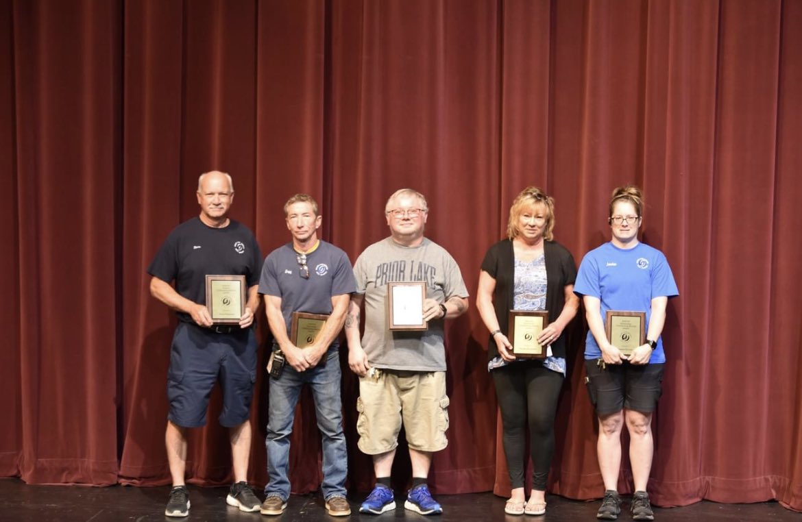 HipkeJulia's tweet photo. @JeffersPondPLS! Our very own Denise Mansfeldt, media support, won the Outstanding Service Award and principal Patrick Glynn won the District Leadership Award at yesterday’s end of the year PLSAS staff celebration. Congratulations and well deserved! 👏👏👏 https://t.co/ekQkFok0yl