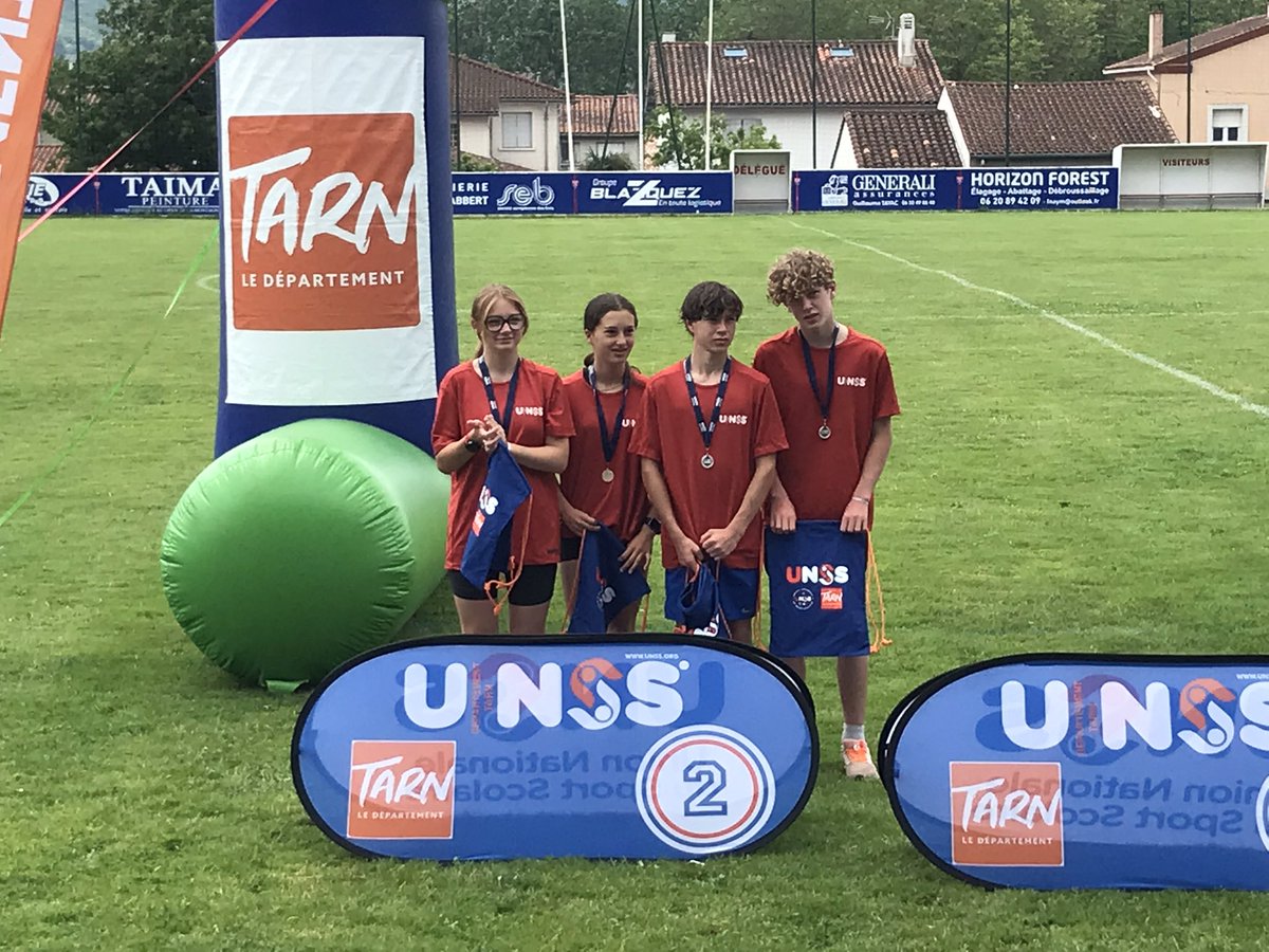 ref_num_jj's tweet photo. Un beau podium avec le bon sauveur sur la 1ere place, l’équipe qui aurait dû aller au championnat de France de Triathlon!!! Bravo à tous!😎🤩🤧 https://t.co/QNVbtfNolO