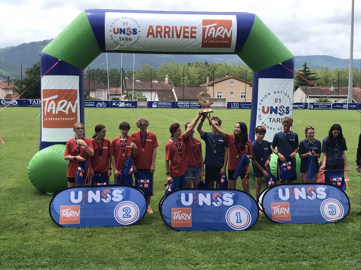 ref_num_jj's tweet photo. Un beau podium avec le bon sauveur sur la 1ere place, l’équipe qui aurait dû aller au championnat de France de Triathlon!!! Bravo à tous!😎🤩🤧 https://t.co/QNVbtfNolO