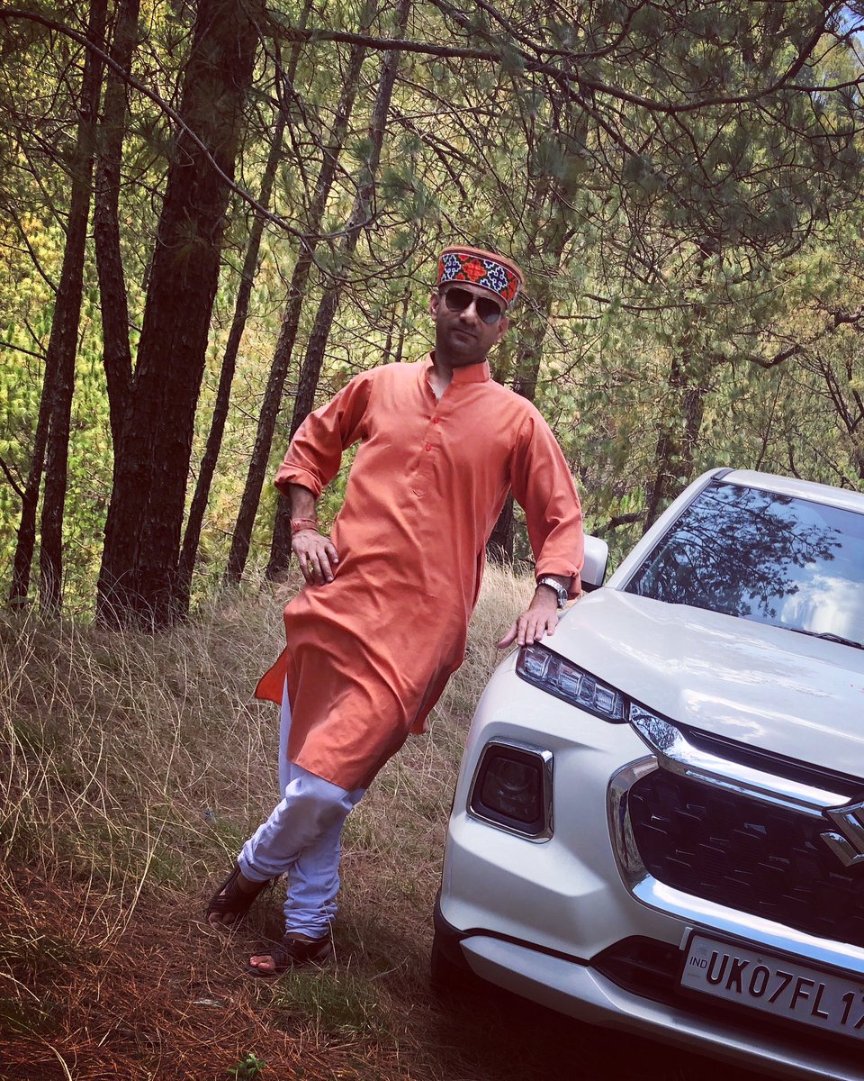 singzmusic's tweet photo. Take me Home, Country Road. #Journey @uttrakhandtouri @DevbhoomiTimes @devbhoomi_pics https://t.co/uYABXaf6nu