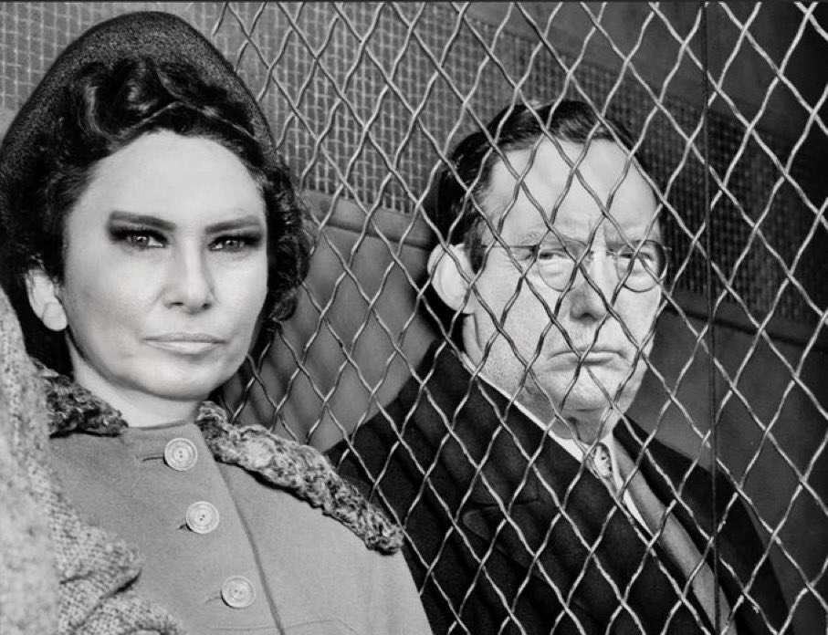 CrockerBoy's tweet photo. - Violation of the Espionage Act
The Rosenbergs were executed for espionage.
#TrumpIndicted  #Espionage https://t.co/uaIhnhokjJ