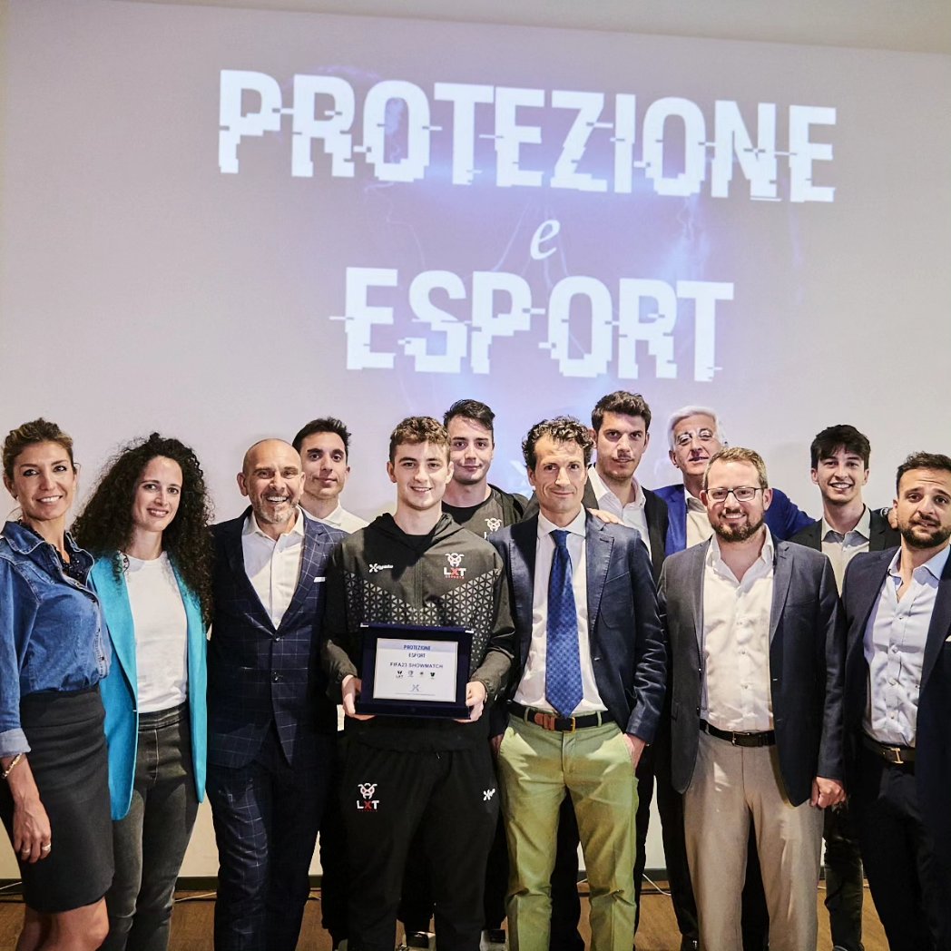 Storari30's tweet photo. Ho avuto la possibilità di partecipare all'evento Protezione e Esport presso Area x, il primo spazio esperienzale, nato da un 'iniziativa di Intesa Sanpaolo Assicura, dedicato interamente alla diffusione e alla cultura della protezione. Ringrazio tutto il team per la giornata❤✌️ https://t.co/7jouD7saqp