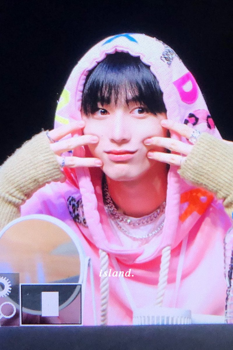 230609 뮤코팬싸

#BOYNEXTDOOR #보이넥스트도어 
#TAESAN #태산 #한동민